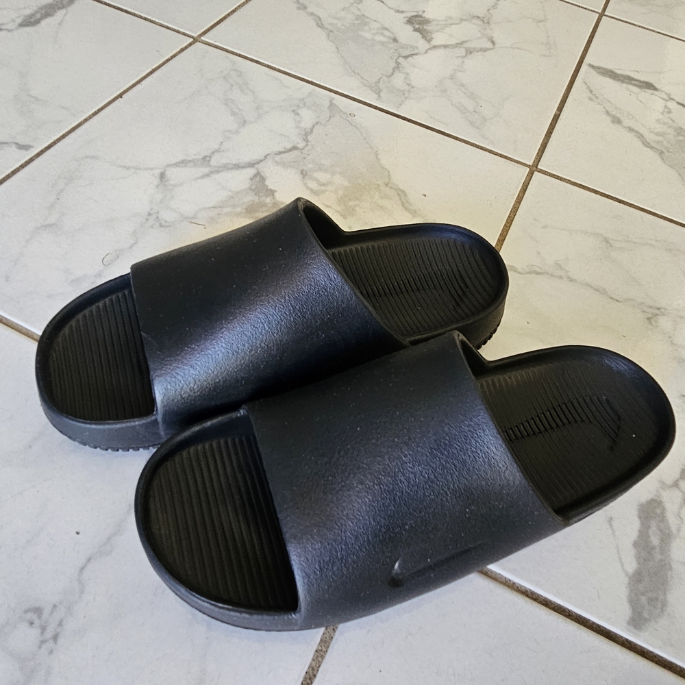 Nike Calm Black Slides
